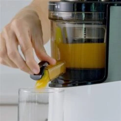 Extracteur De Jus Vertical Atlas Pro De BioChef, Pressage à Froid, 200 Oz, 300 Watts, Blanc -Appareils Électroménagers 330772009 AlternateImage4 l