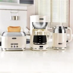 Cafetière Rétro De Kalorik, 10 Tasses, Crème 11 Cafetière Rétro De Kalorik, 10 Tasses, Crème -Appareils Électroménagers 330848524 AlternateImage4 l